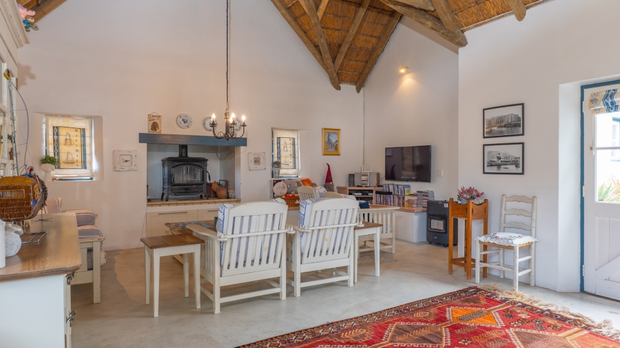 4 Bedroom Property for Sale in Struisbaai Western Cape